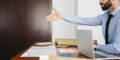 10 أخطاء قاتلة يرتكبها الباحثون عن وظيفة 2025
